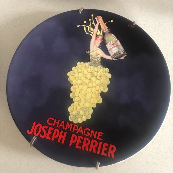 Y2K Complete Set of 4 French Bubbly Champagne Porcelain Plates from Pottery Barn - Picture 5 of 6